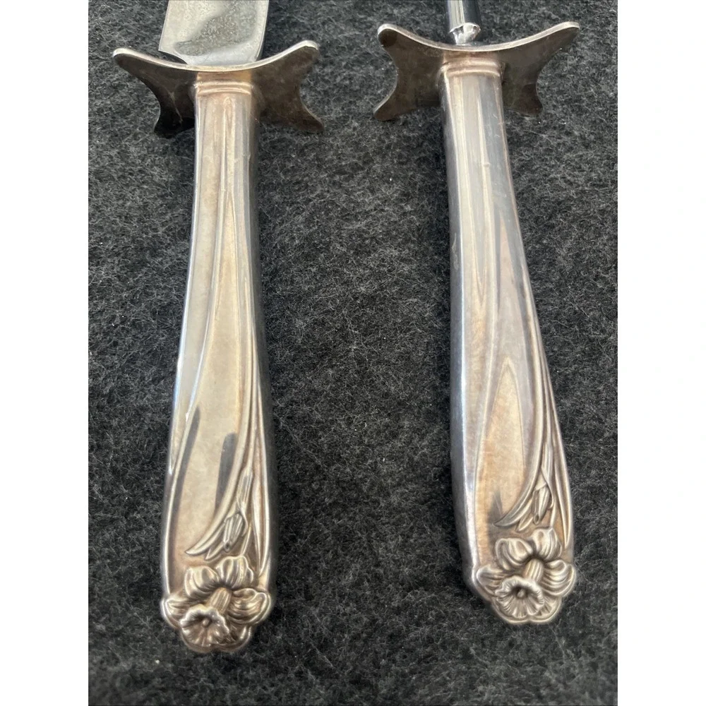 Vintage 1950s DAFFODIL CARVING SET by 1847 Rogers Silverplate Knife Fork 10 1/2